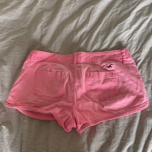 Pink shorts - Picture 2 of 3